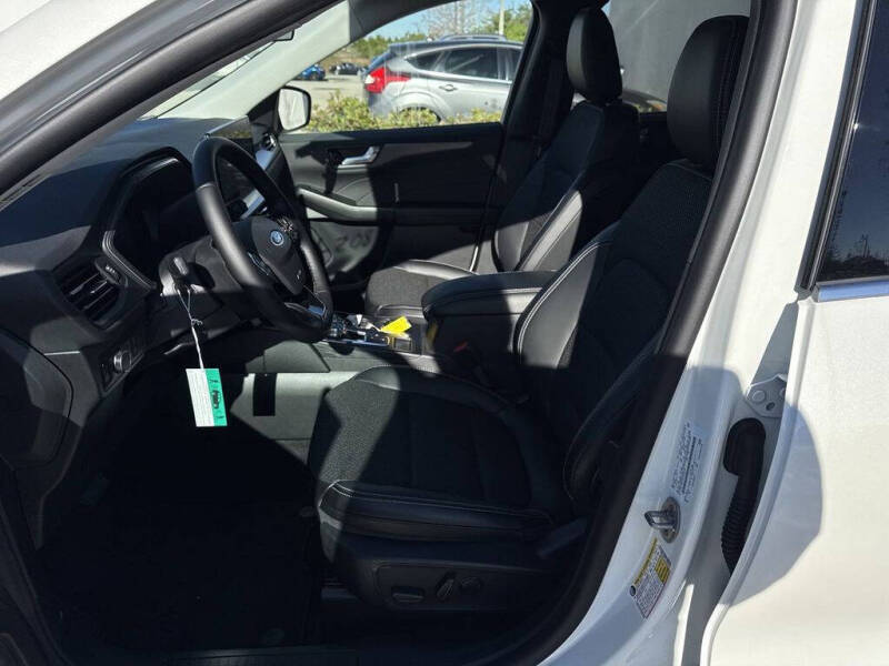 2025 Ford Escape Plug-In Hybrid PHEV