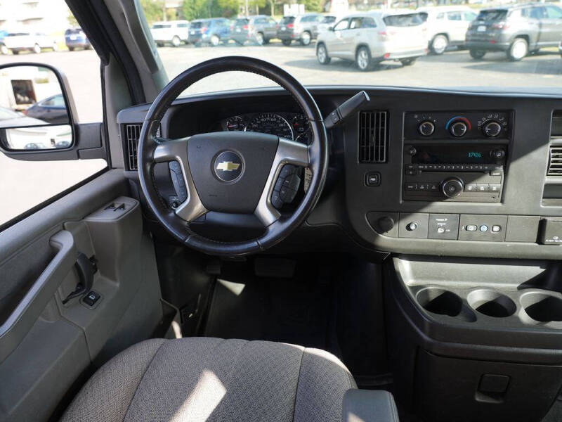 2017 Chevrolet Express LS 2500