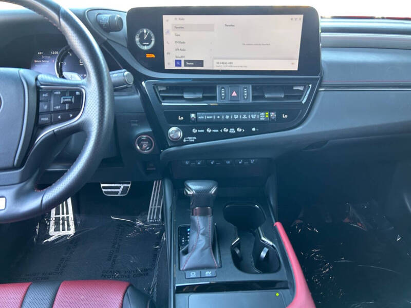 2024 Lexus ES 300h