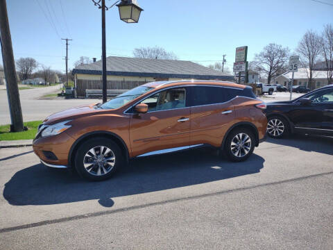 2017 Nissan Murano for sale at Dave's Car Corner in Hartford City IN