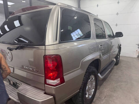 2003 Cadillac Escalade