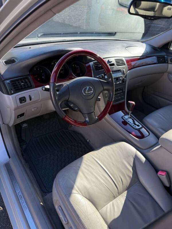 2004 Lexus ES 330