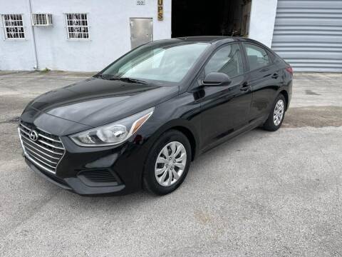 2020 Hyundai Accent for sale at Easy Car in Miami FL