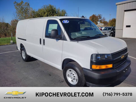 2025 Chevrolet Express 2500