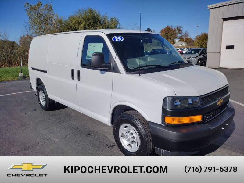 2025 Chevrolet Express 2500