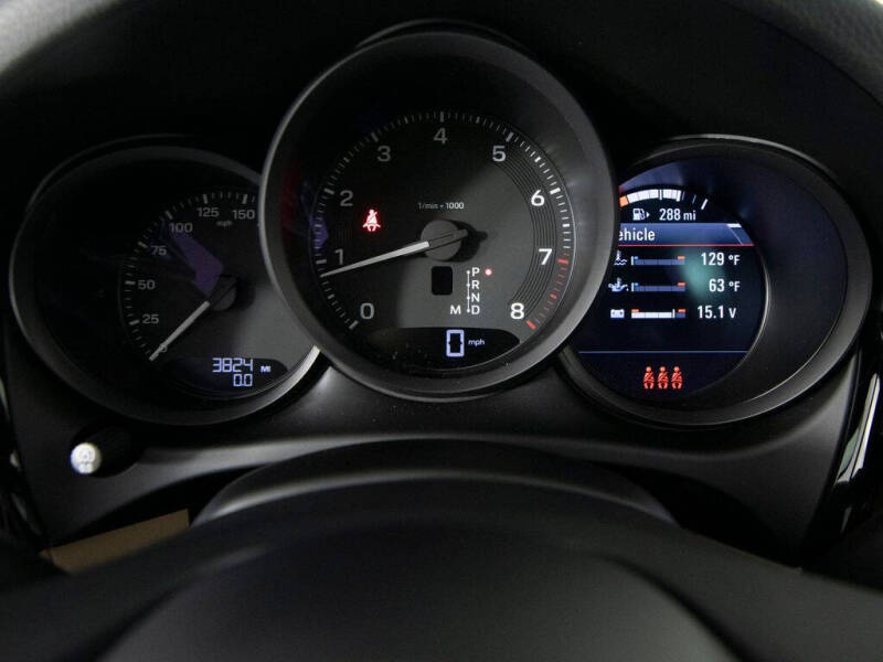 2025 Porsche Macan