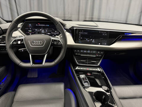 2023 Audi e-tron GT quattro Premium Plus