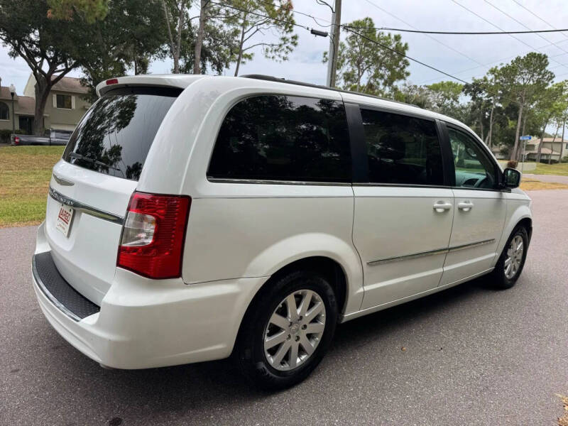 2014 Chrysler Town and Country Touring