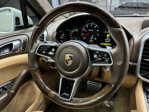 2016 Porsche Cayenne Turbo