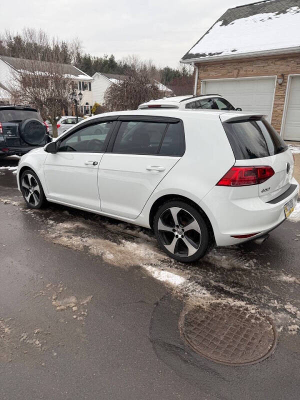 2017 Volkswagen Golf TSI S
