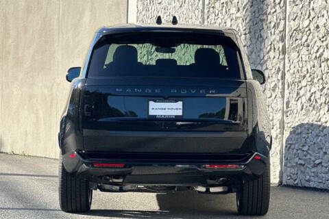 2025 Land Rover Range Rover P530 SE