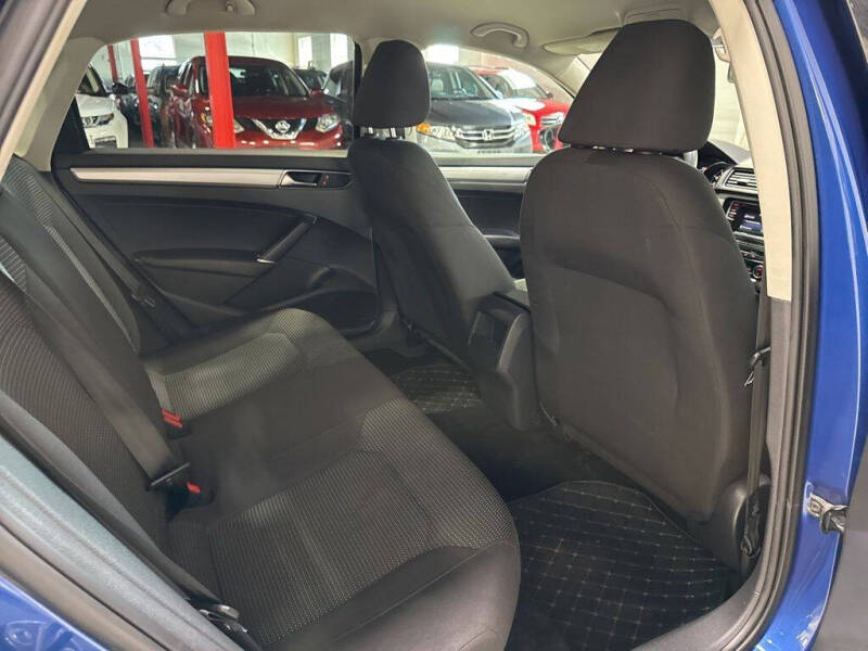 2017 Volkswagen Passat 1.8T S