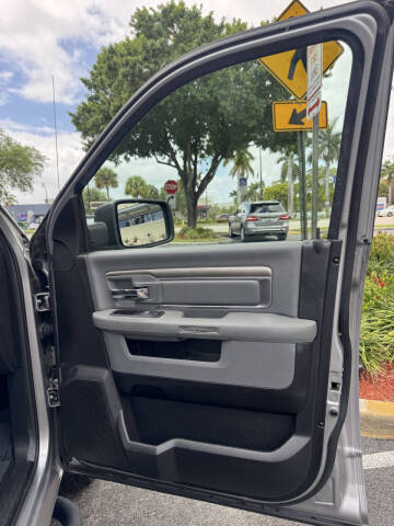 2019 RAM 1500 Classic Lone Star Silver