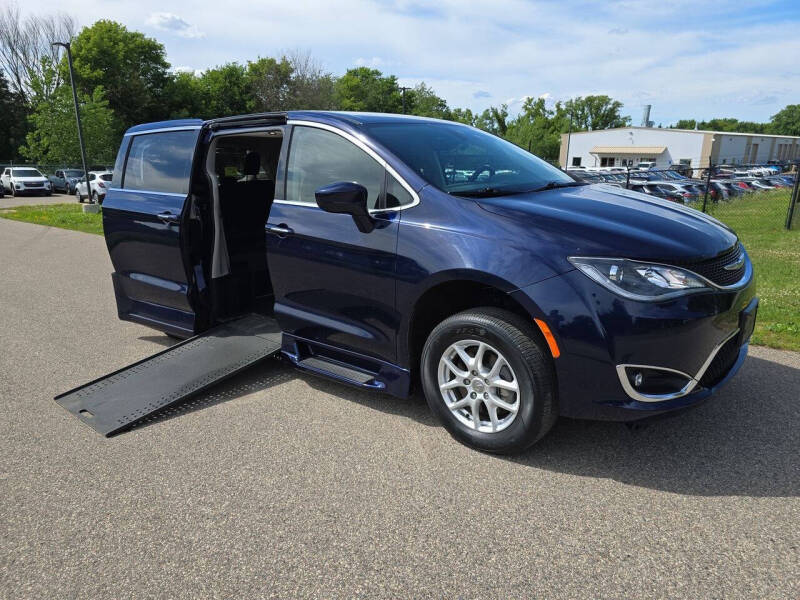 2020 Chrysler Pacifica Touring
