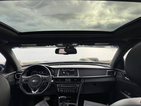 2017 Kia Optima SXL Turbo