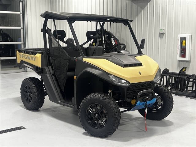 2025 Segway UT6