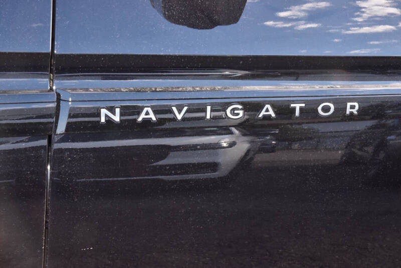 2025 Lincoln Navigator L Black Label