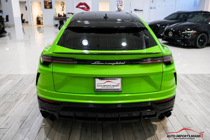 2022 Lamborghini Urus