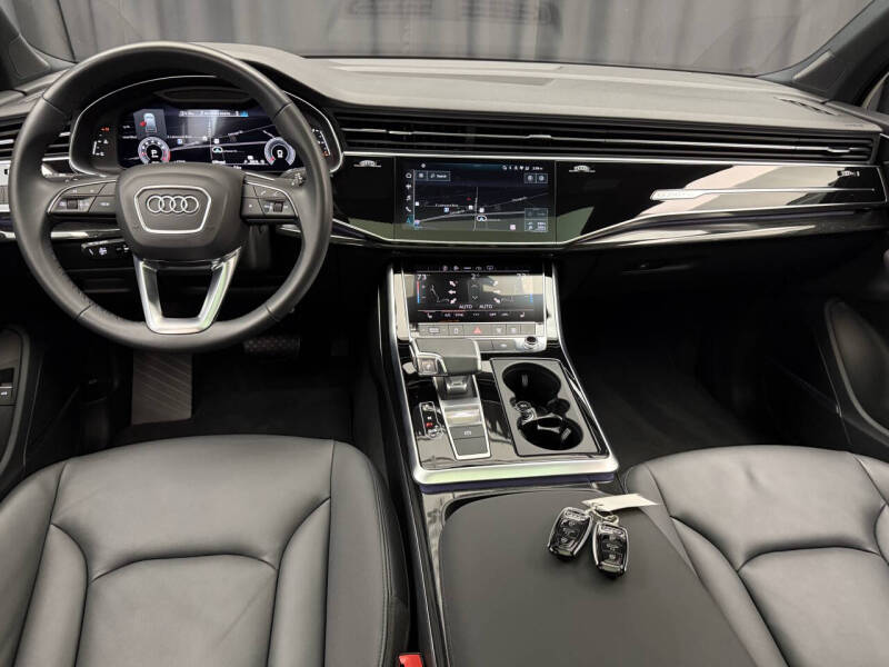 2022 Audi Q7 quattro Premium Plus 45 TFSI