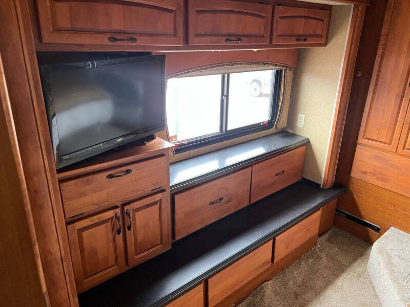 2008 Holiday Rambler Endeavor