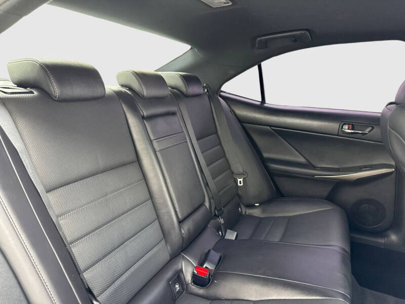 2016 Lexus IS 200t