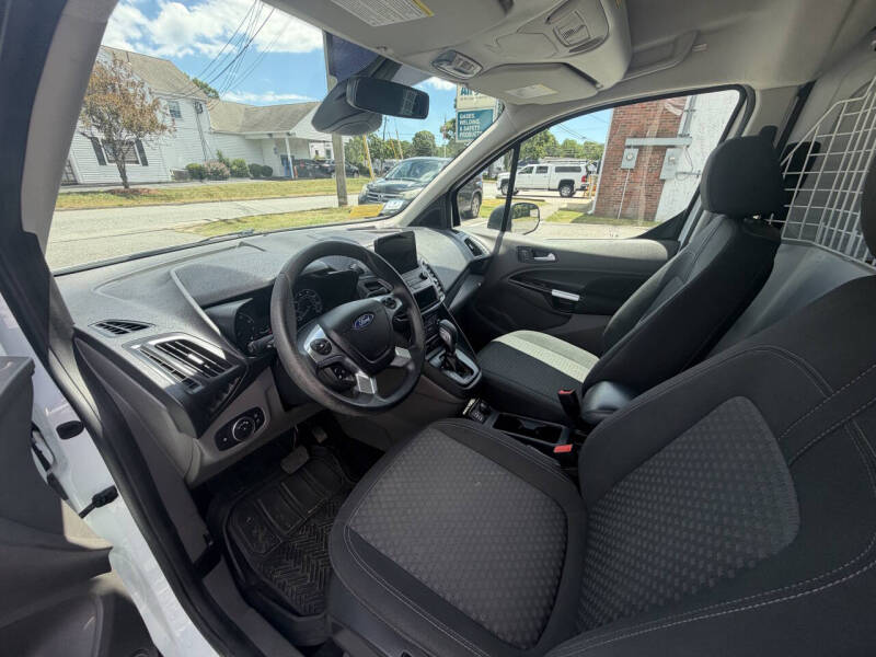 2022 Ford Transit Connect XLT
