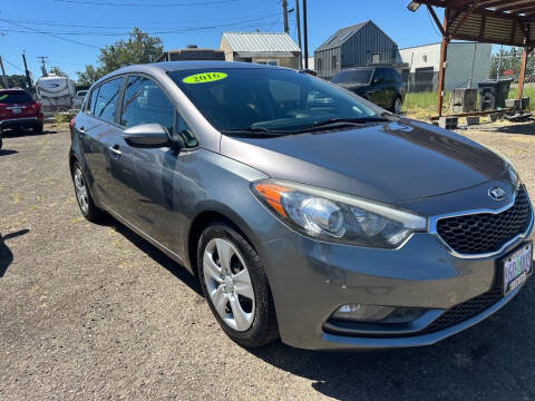 2016 Kia Forte5 LX