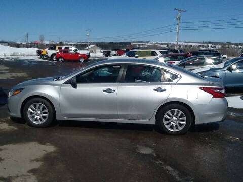 2017 Nissan Altima for sale at Garys Sales & SVC in Caribou ME