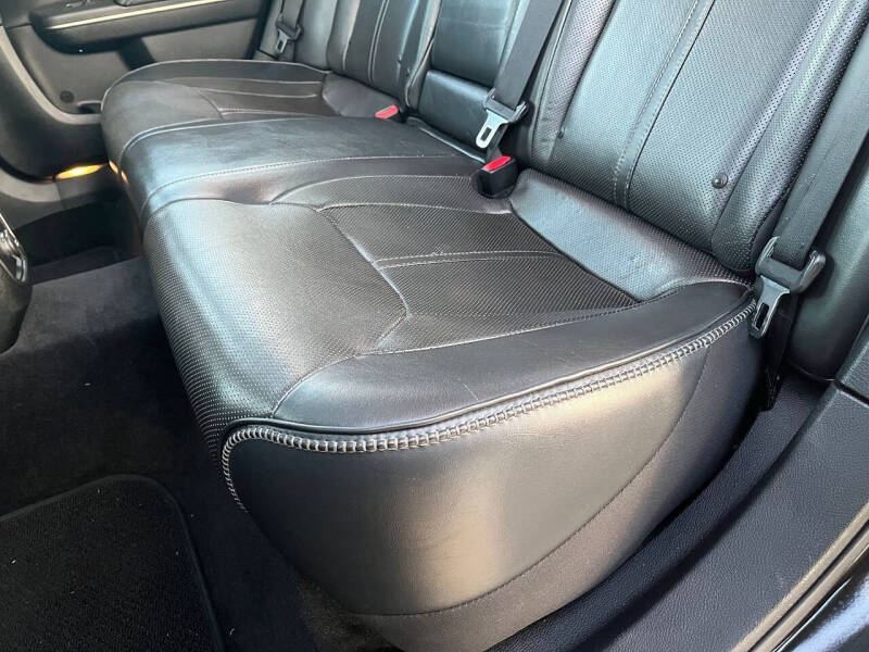 2014 Chrysler 300 C John Varvatos Limited Edition