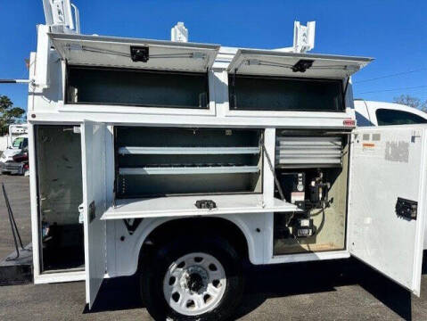2012 Chevrolet Silverado 3500HD CC