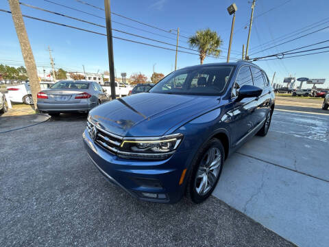 2018 Volkswagen Tiguan 2.0T SEL Premium