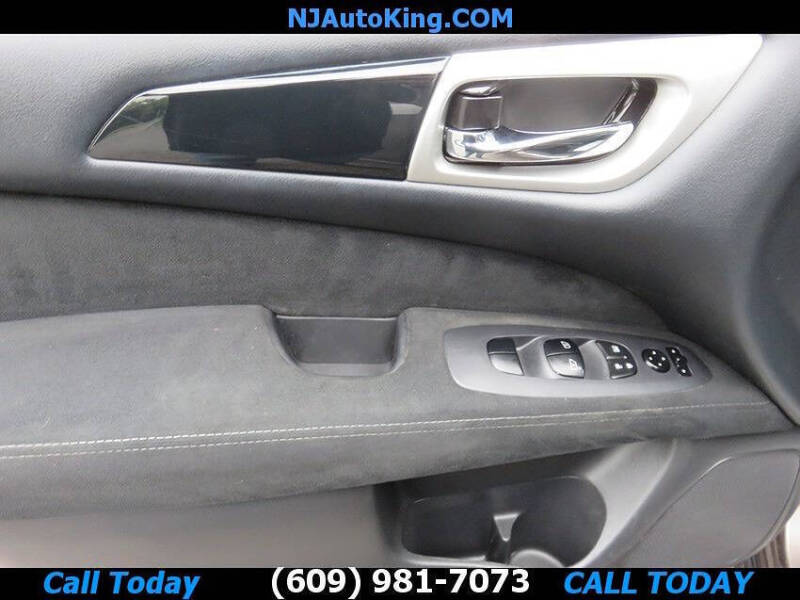 2014 Nissan Pathfinder SV