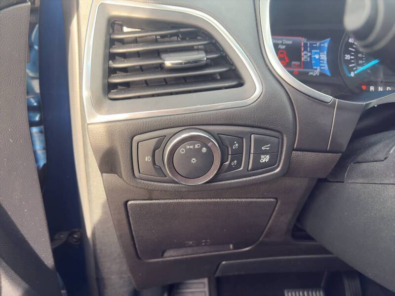 2020 Ford Edge Titanium