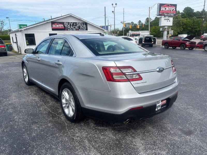 2018 Ford Taurus SE