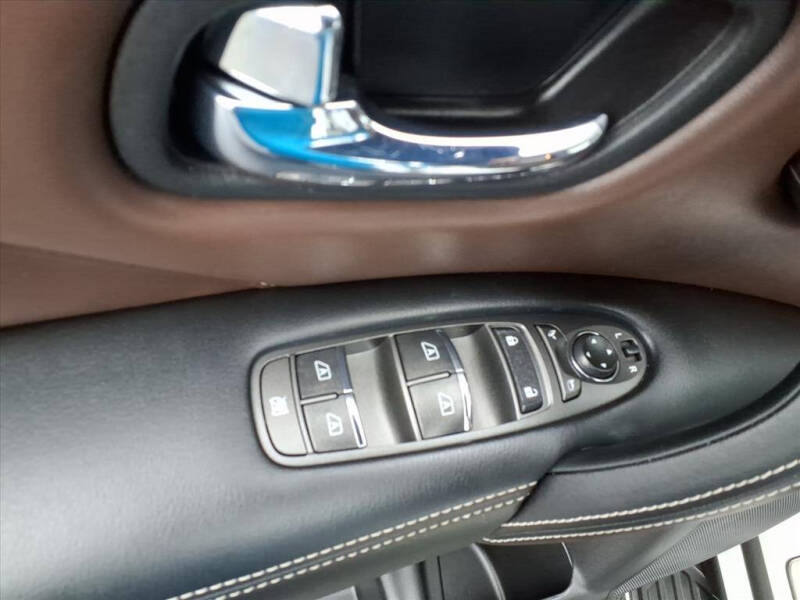 2024 Infiniti QX80 Premium Select