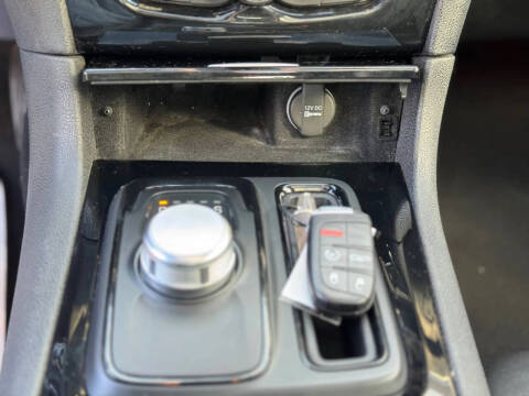 2023 Chrysler 300 S V6