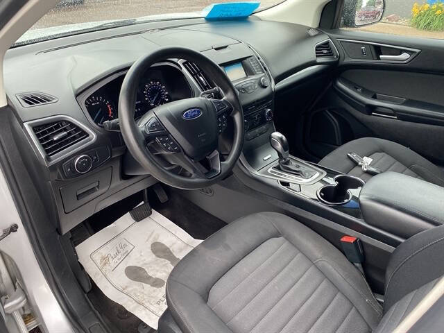 2017 Ford Edge SE