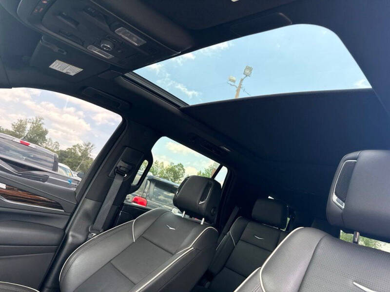 2023 Cadillac Escalade Premium Luxury