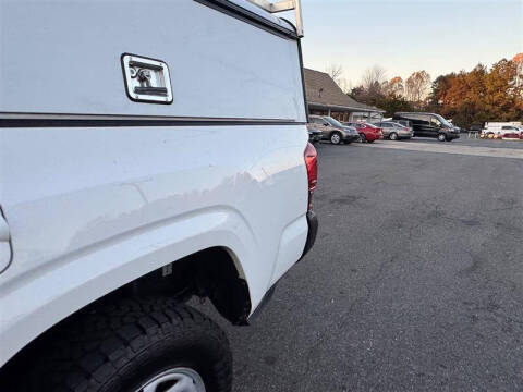 2022 Toyota Tacoma SR