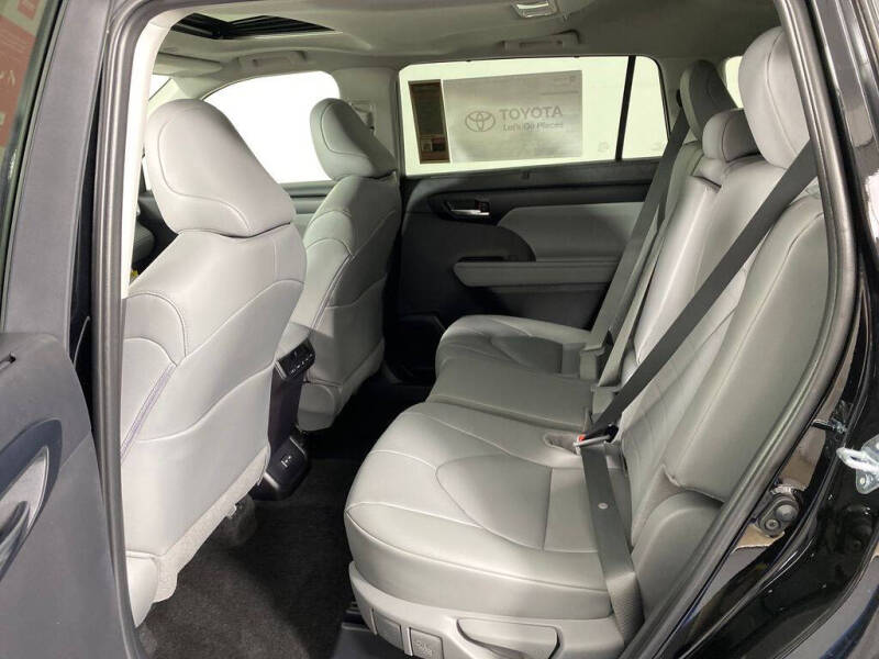 2026 Toyota Highlander XLE