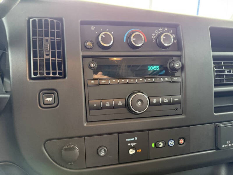 2023 Chevrolet Express 3500