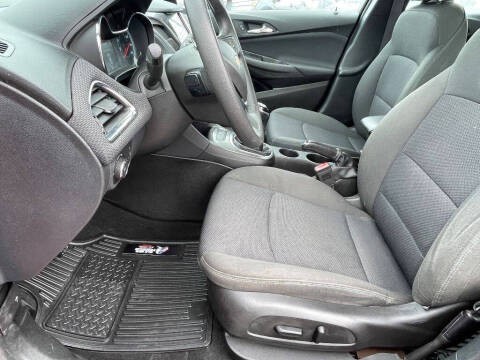 2017 Chevrolet Cruze LT Manual