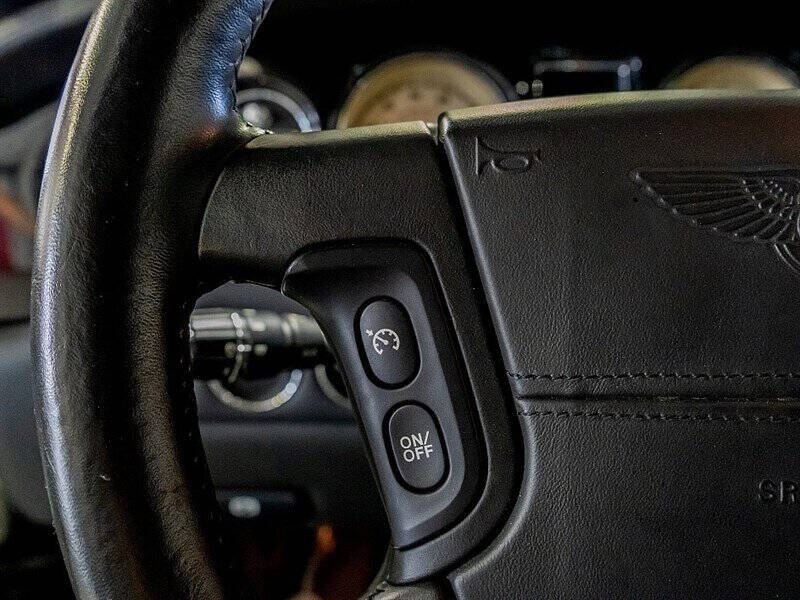 2008 Bentley Azure 38
