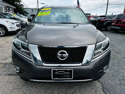 2014 Nissan Pathfinder for sale at Cape Cod Cars & Trucks in Hyannis MA