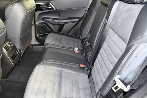 2026 Mitsubishi Outlander LE
