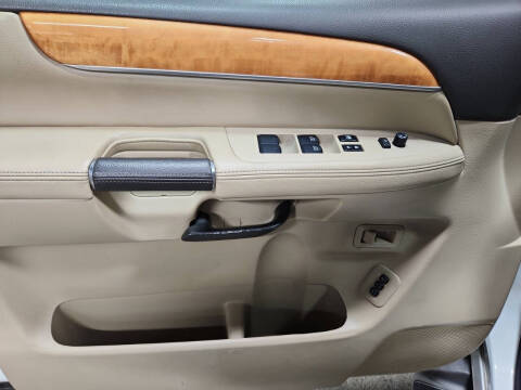 2014 Nissan Armada Platinum