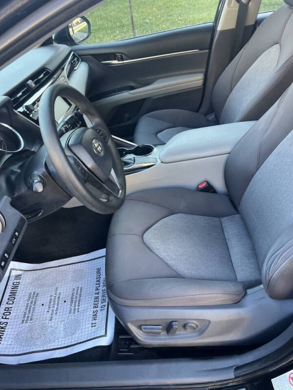 2018 Toyota Camry LE