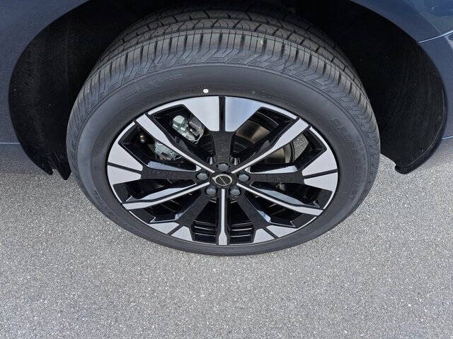 2026 Volvo XC60 T8 Plus