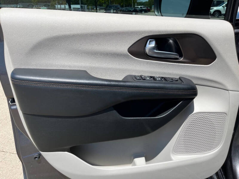 2018 Chrysler Pacifica Touring L