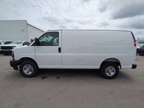 2025 Chevrolet Express 2500